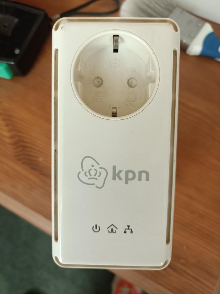 KPN Stroomnet Netwerkadapter MT-2360 (Powerline Adapter), Computers en Software, Netwerk switches, Gebruikt, Ophalen of Verzenden
