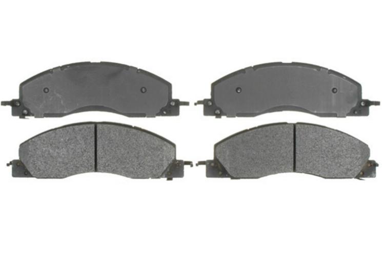 Dodge Ram 2500 set remblokken 2009-2018, Auto-onderdelen, Communications@uniselect.com, Amerikaanse onderdelen, 170 Industriel Blvd. Boucherville QC  Canada J4B 2X3