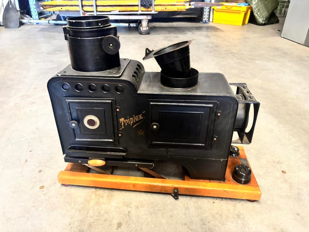 Antieke Triplex toverlantaarn / Müller & Wetzig Dresden, Ophalen