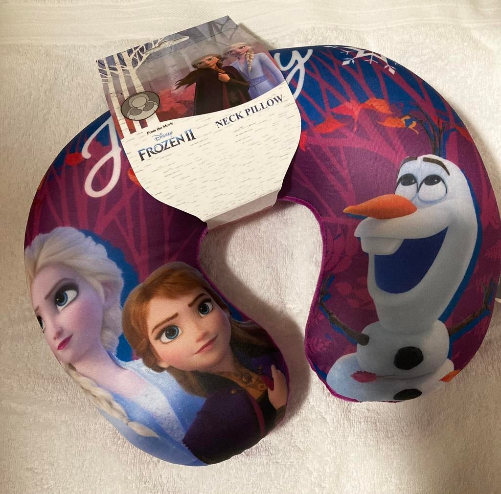 Nieuw nekkussen /reiskussen auto vliegtuig frozen II Disney, Ophalen of Verzenden, Nieuw