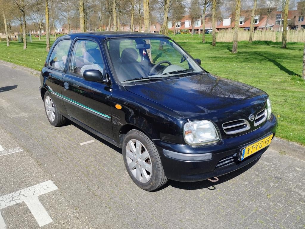 Nissan Micra 1.4 60KW 3D N-cvt 1999 Zwart, Auto's, Nissan, 74 pk, 31 €/maand, 4 cilinders, Origineel Nederlands