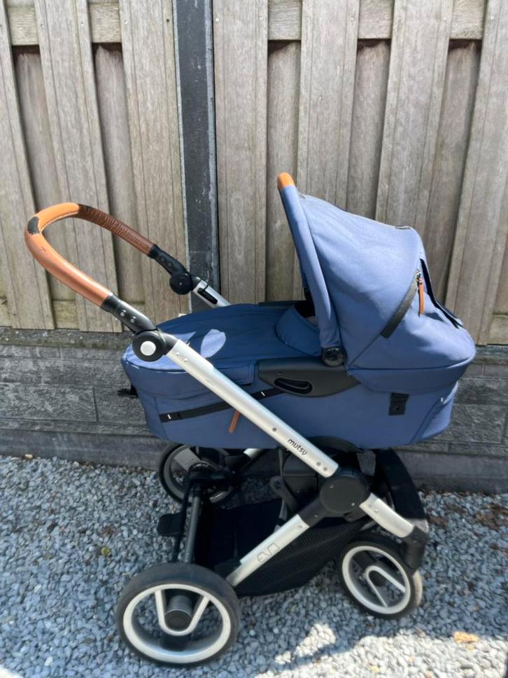Mutsy EVO kinderwagen blauw met accessoires, Kinderen en Baby's, Kinderwagens en Combinaties, Gebruikt, Combiwagen, Mutsy, Met reiswieg