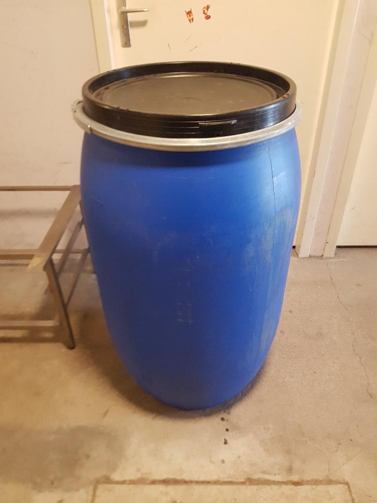 220 liter vat of regenton nieuw en ongebruikt merk Engels, Tuin en Terras, Regentonnen, 150 liter of meer, Ophalen, Nieuw, Kunststof