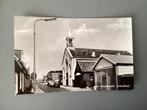 Sint Philipsland.(Tholen) Achterstraat. Auto’s,kerk, Ophalen of Verzenden, Zeeland