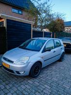 Ford Fiesta 1.4 Ghia LAGE KMSTAND, Voorwielaandrijving, 4 cilinders, 49 €/maand, Handgeschakeld