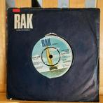 Single: suzie quatro - she's in love with you, Ophalen of Verzenden, Pop