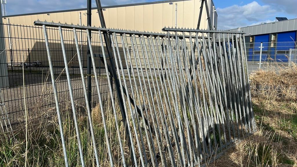 HERAS HEKWERK MET DUBBELE POORT, Ophalen, Met poort, Spijlenhekwerk, OIRSCHOT