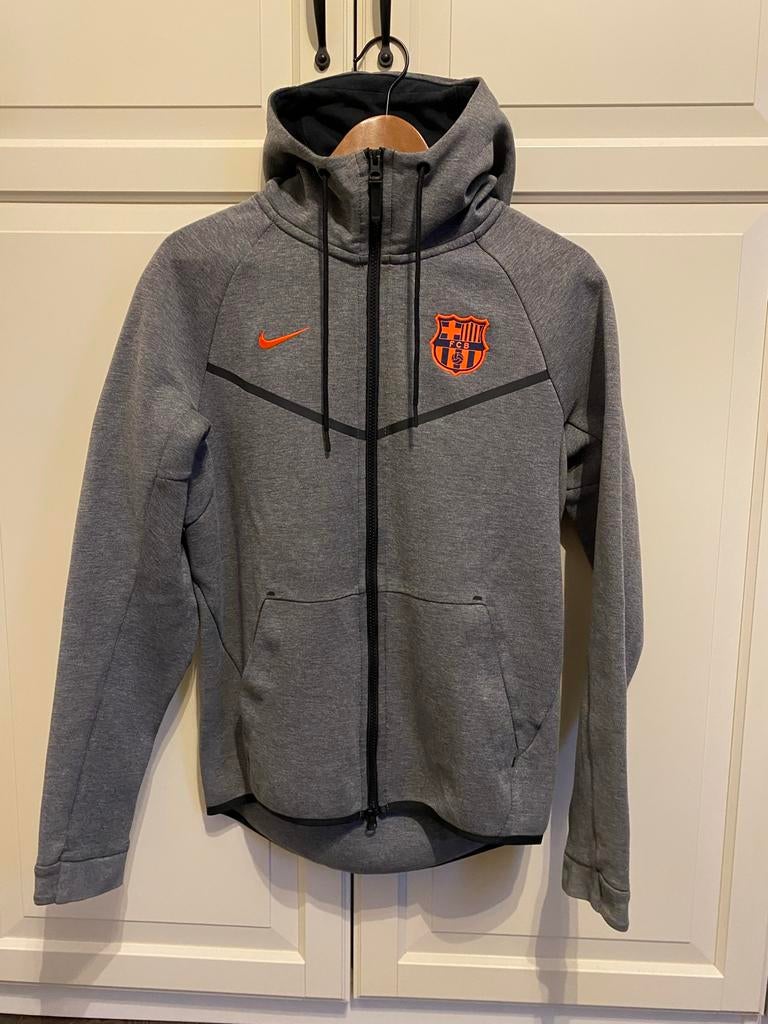 Nike FC Barcelona Tech Fleece Hoodie Maat S, Kleding | Heren, Overige Herenkleding, Ophalen of Verzenden, Zo goed als nieuw
