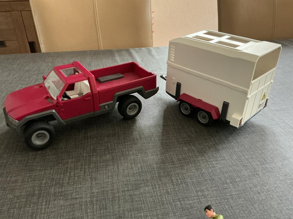 Schleich pickup met paardentrailer, Ophalen, Zo goed als nieuw, Jongen of Meisje