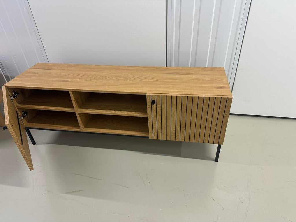 Televisiemeubel Jysk, Ophalen, Zo goed als nieuw, 25 tot 50 cm, Minder dan 100 cm