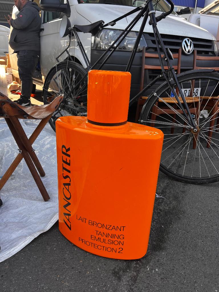 Lancaster reclame etalage fles zonnebrand display vintage, Ophalen, Reclamebord