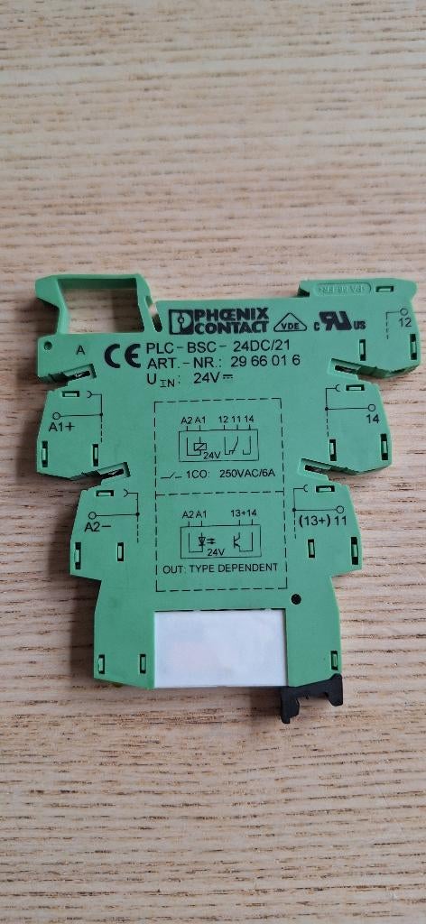 13x Phoenix Contact PLC-BSC 24DC/21 Relais Module DIN Rail, Hobby en Vrije tijd, Elektronica-componenten, Ophalen of Verzenden