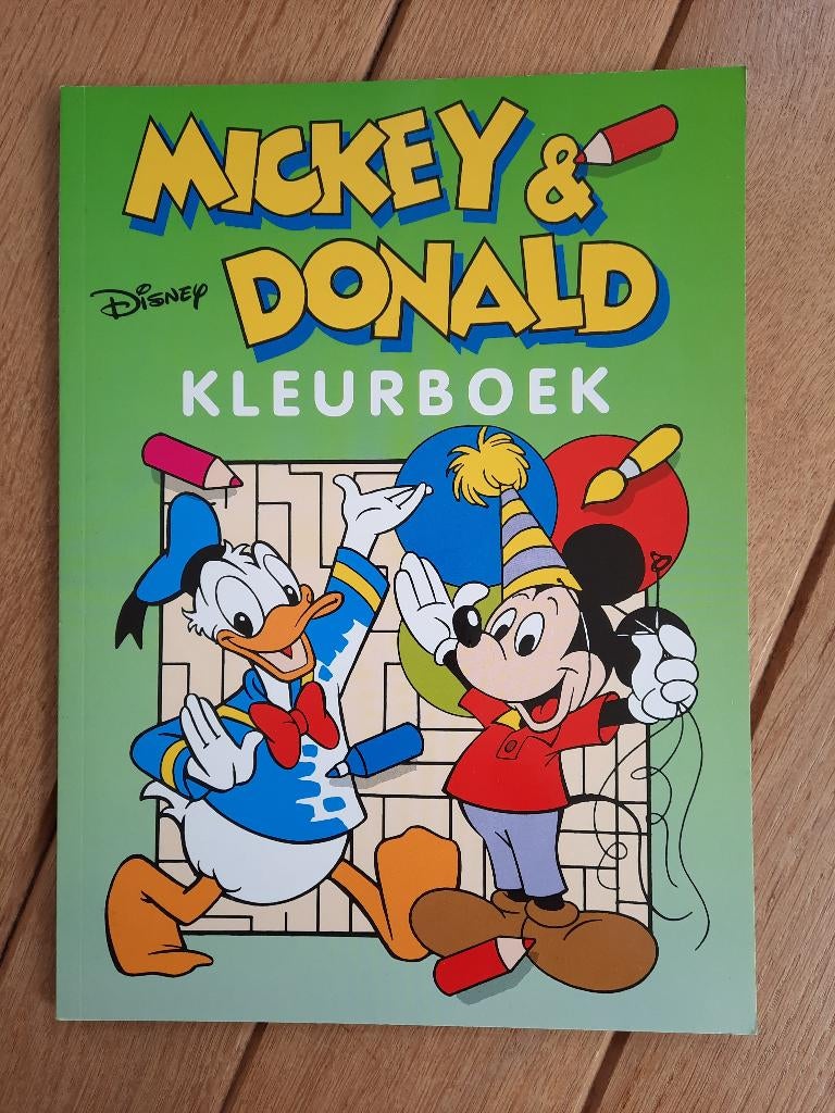 Disney Mickey & Donald kleurboek 1995, Ophalen of Verzenden, Mickey Mouse, Zo goed als nieuw, Beeldje of Figuurtje