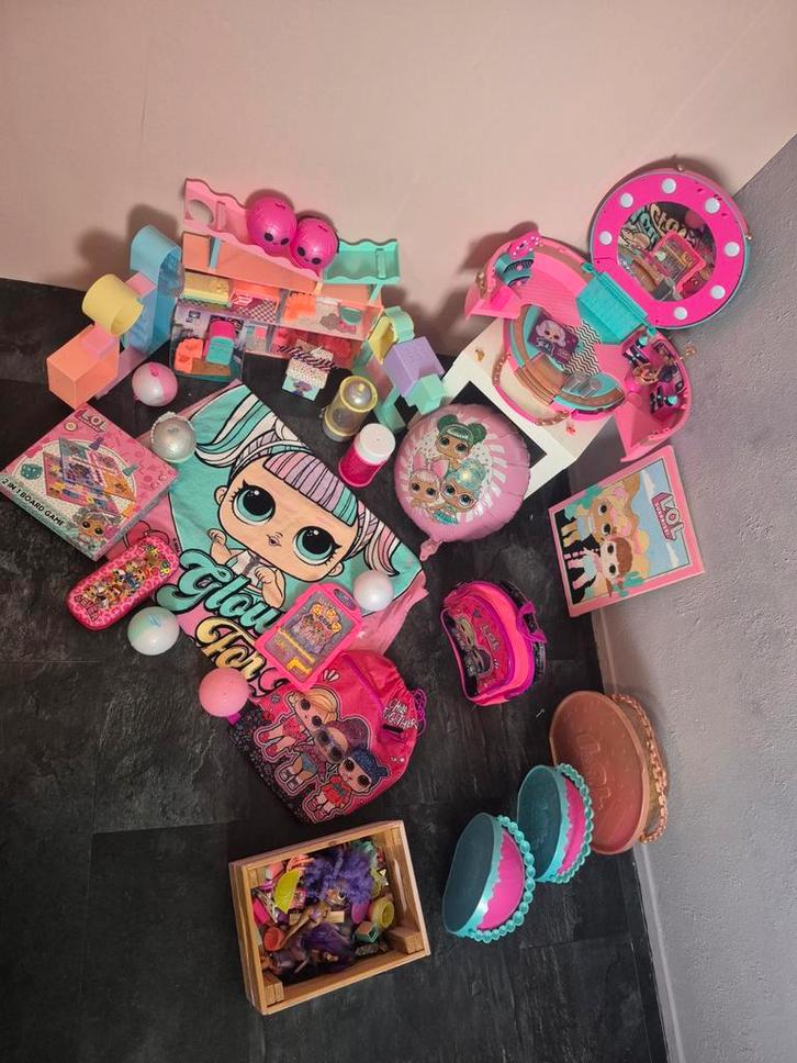 LOL SURPRISE set, Kinderen en Baby's, Speelgoed | Overig, Zo goed als nieuw, Meisje, Ophalen