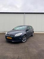 Ford Focus Wagon 2013 Grijs, 100 pk, Handgeschakeld, Particulier, 998 cc