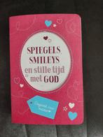 Spiegels, smileys en stille tijd met God, Denise Akeflow, Ophalen of Verzenden, Zo goed als nieuw, Christendom | Katholiek
