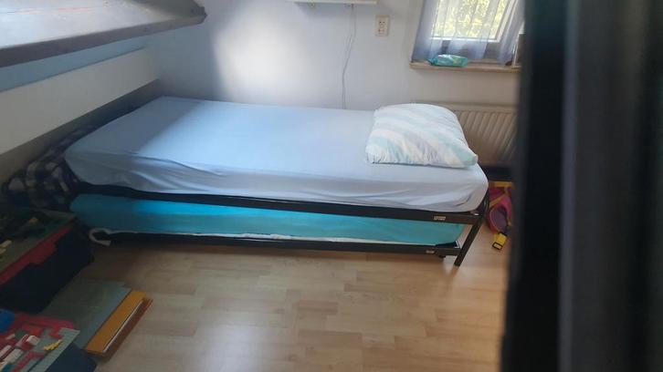 Auping bed met logeerbed - gebruikt, Huis en Inrichting, Slaapkamer | Bedden, Zo goed als nieuw, Eenpersoons, 80 cm, 200 cm, Metaal