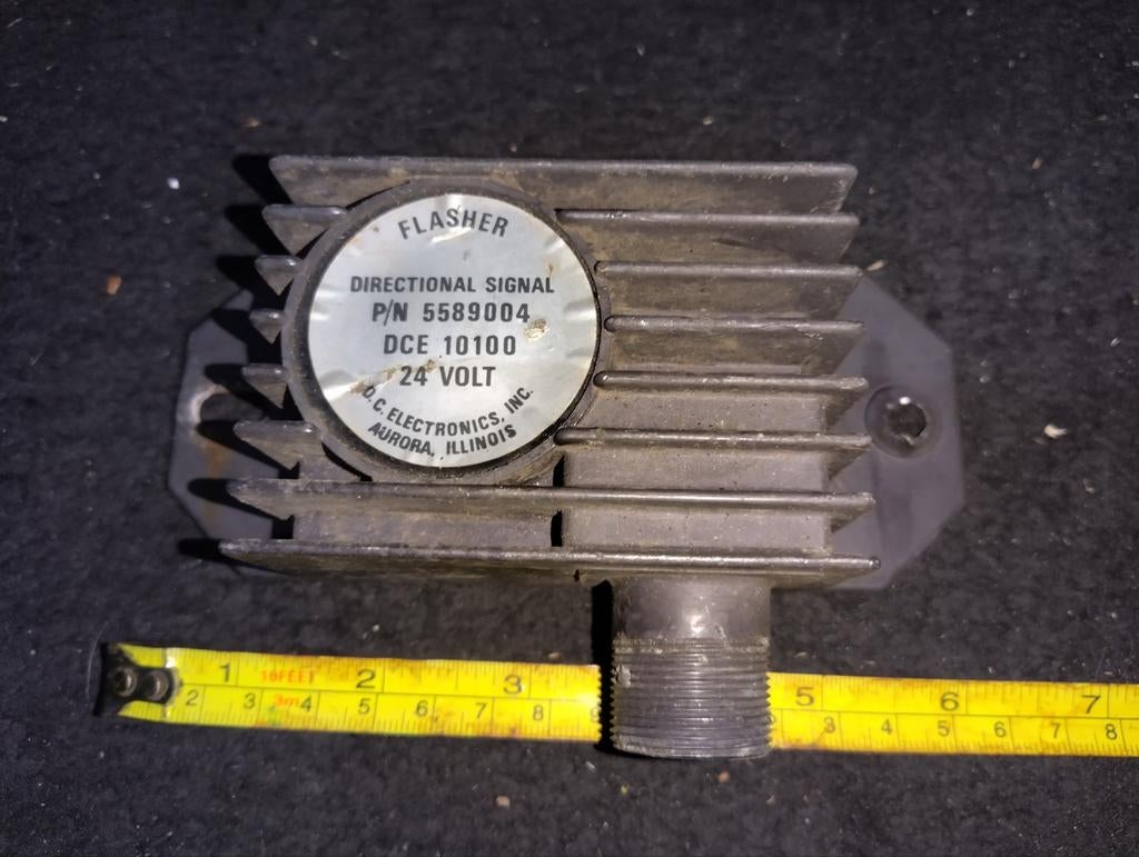 Knipperlicht Relais 24 Volt voor div. militaire voertuigen., Ophalen of Verzenden, Landmacht, Duitsland, Overige typen