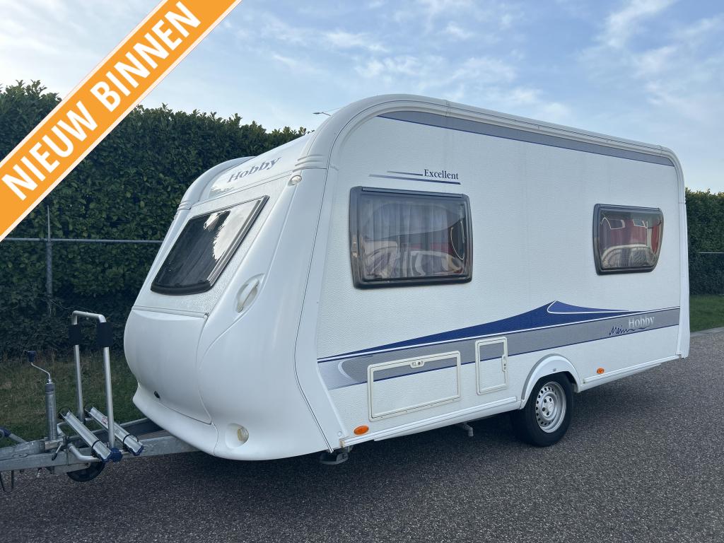 HOBBY 440 SF EXCELLENT 2010 VAST BED, VOORTENT, Caravans en Kamperen, Caravans, Hobby-Wohnwagenwerk Ing. Harald Striewski GmbH