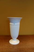 Wedgwood vaas, Steen, Overige kleuren, Ophalen of Verzenden, Zo goed als nieuw
