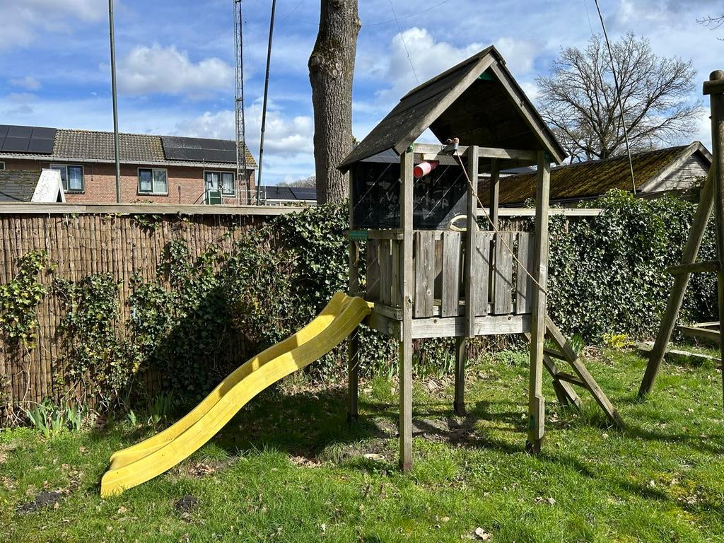 Houten speelhuisje met glijbaan, Ophalen, Gebruikt, Hout