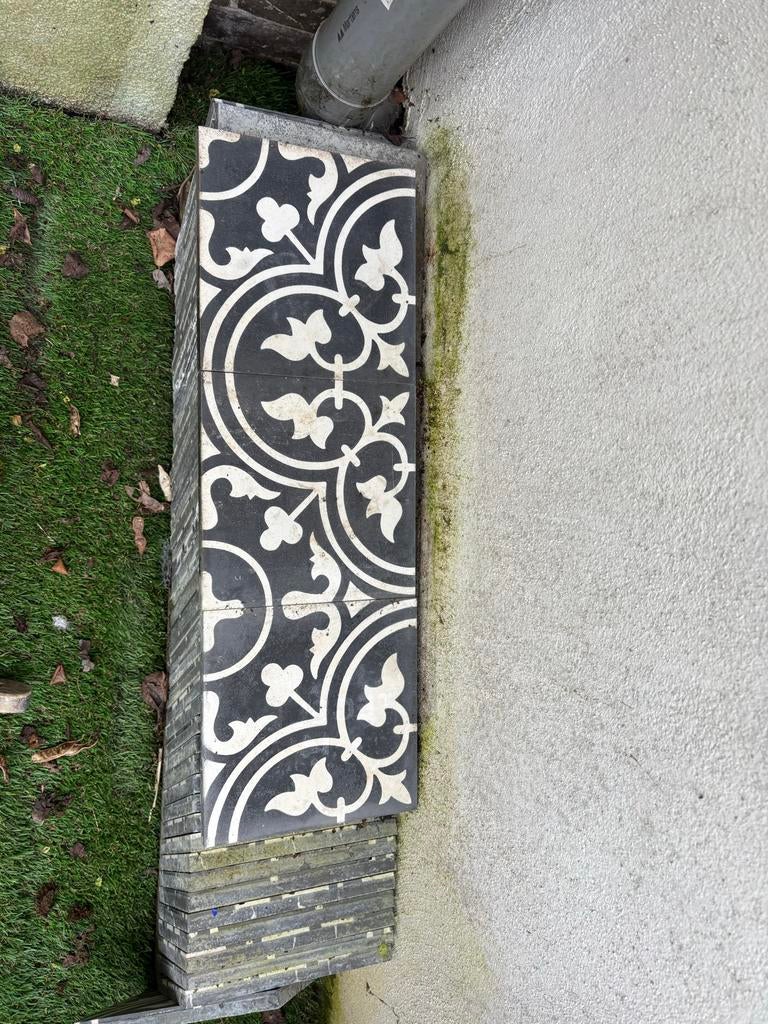 50 Portugese tegels - Zwart-wit patroon, Doe-het-zelf en Verbouw, Tegels, Gebruikt, Keramiek, 20 tot 40 cm, Minder dan 5 m²