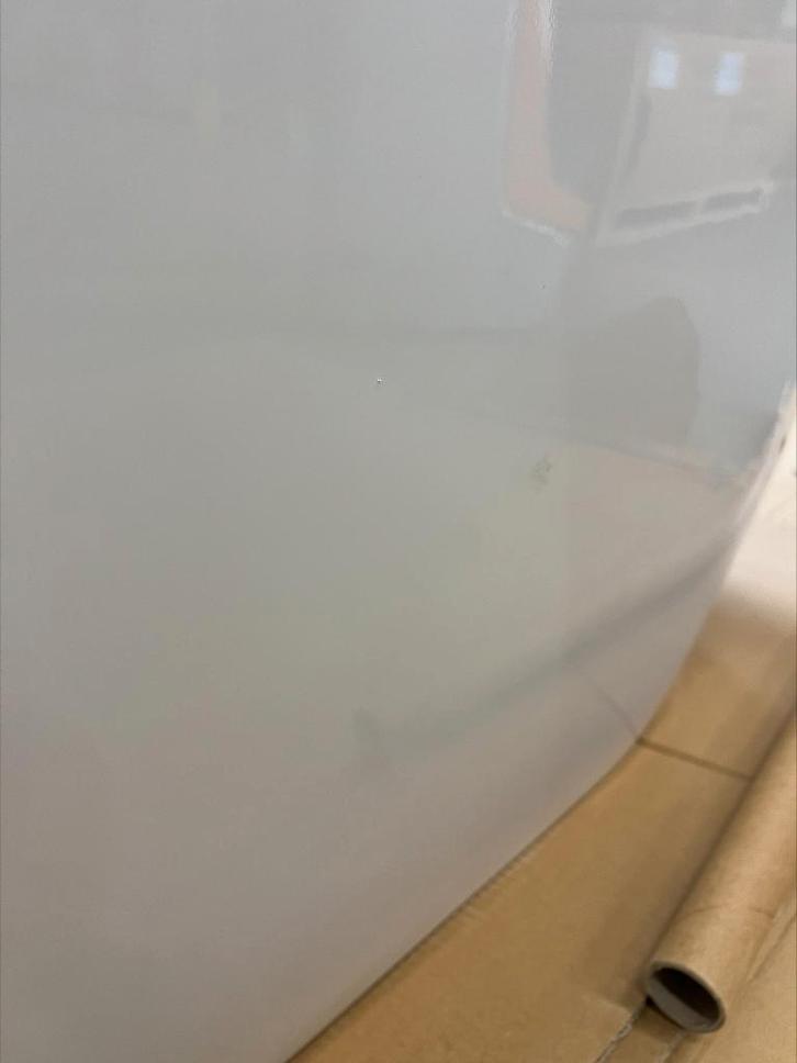 Beschadigd ligbad nummer 7 van 10., Doe-het-zelf en Verbouw, Sanitair, Gebruikt, Bad, Ophalen