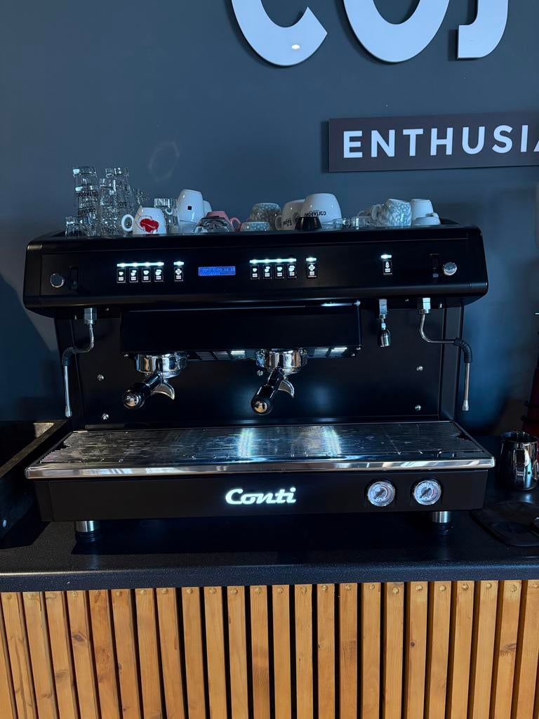 Conti koffiemachine zwart (showroom model), Witgoed en Apparatuur, Koffiezetapparaten, Stoompijpje, 10 kopjes of meer, Koffiemachine