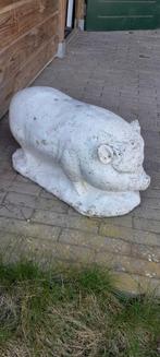 Te koop tuinbeeld betonnen varken, Tuin en Terras, Ophalen