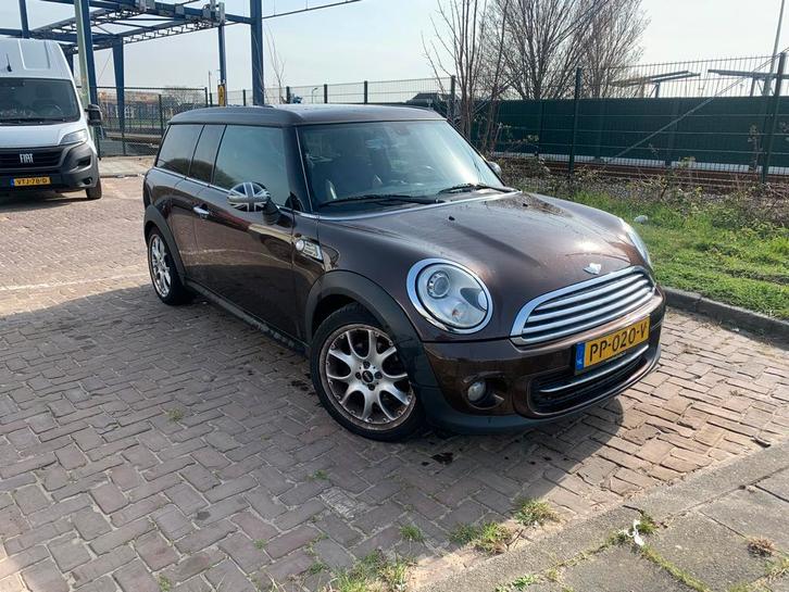 Mini Clubman 1.6 116pk 2011 PANO/CLIMA/LEER/NAVI, Auto's, Mini, Particulier, Clubman, Airbags, Airconditioning, Alarm, Bluetooth
