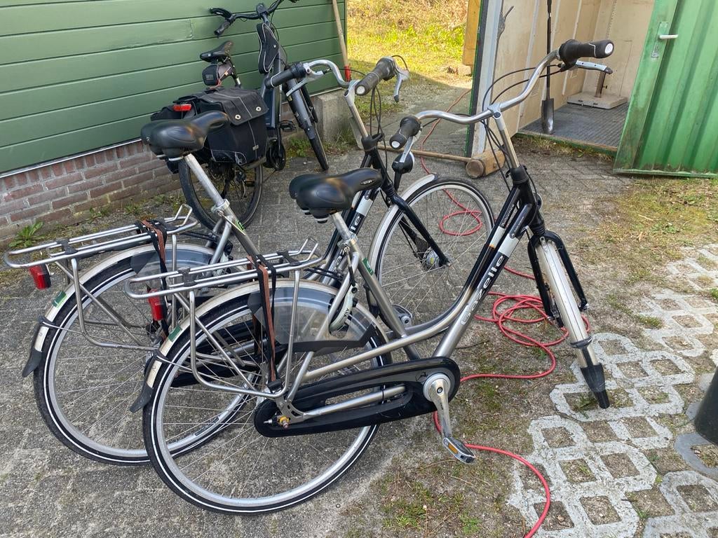 4 gebruikte stadsfietsen - Gazelle, Fietsen en Brommers, Ophalen of Verzenden, Gebruikt, Gazelle, Versnellingen