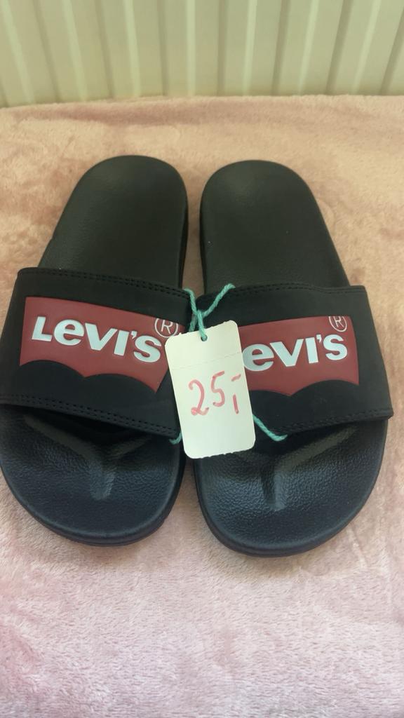 Levi’s slippers, Slippers, Wit, Nieuw, Ophalen of Verzenden