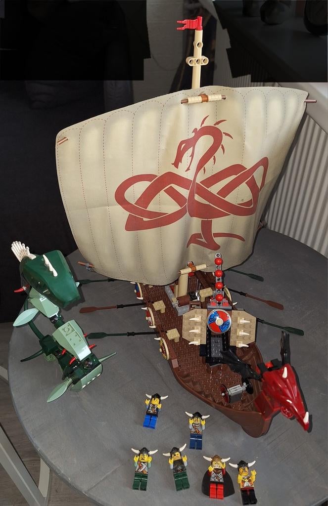 Lego 7018 Viking Schip tegen het Midgard Serpent, Overige thema's, Lego, Compleet, Ophalen of Verzenden