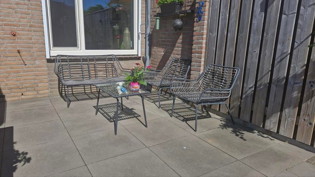 Complete loungeset: bank, 2 stoelen en tafel, 4 zitplaatsen, Gebruikt, Aluminium, Ophalen of Verzenden