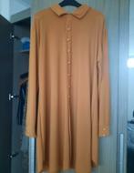 Okergele blousejurk met knoopjes, Kleding | Dames, Maat 38/40 (M), Geel, Ophalen of Verzenden, Knielengte