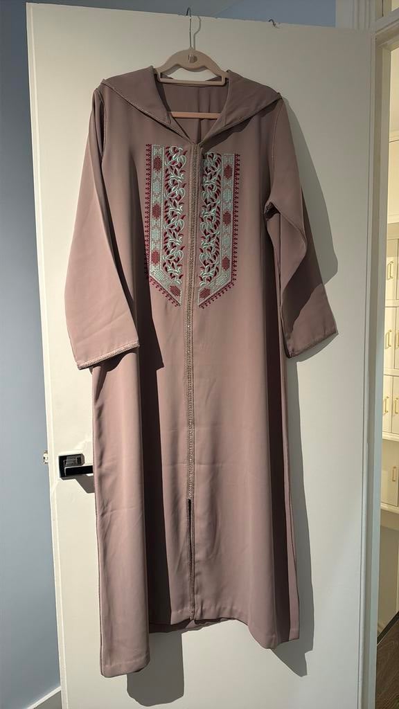 Jelaba taupe maat s/m zeer goede staat, Maat 38/40 (M), Overige typen, Bruin, Ophalen of Verzenden