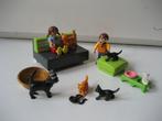 playmobil kinderen spelen met poezen op de bank, Kinderen en Baby's, Speelgoed | Playmobil, Ophalen of Verzenden, Zo goed als nieuw
