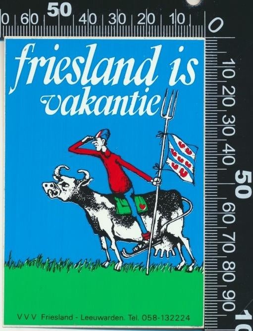 Sticker: VVV Friesland - Friesland is vakantie - Leeuwarden, Ophalen of Verzenden, Zo goed als nieuw, Bedrijf of Vereniging