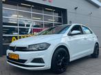 Volkswagen Polo 1.0 Trendline - Navigatie I Airco I PDC I LE, Voorwielaandrijving, Stof, Gebruikt, Zwart