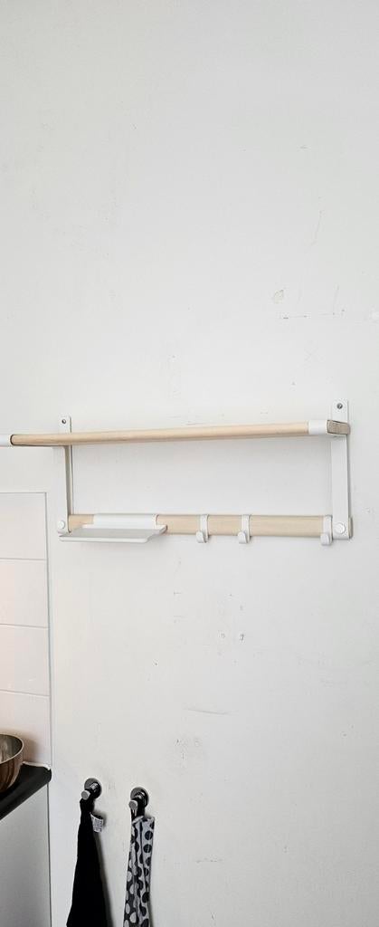 Ikea SKOMAKARE wandplank met haken, Ophalen, Gebruikt