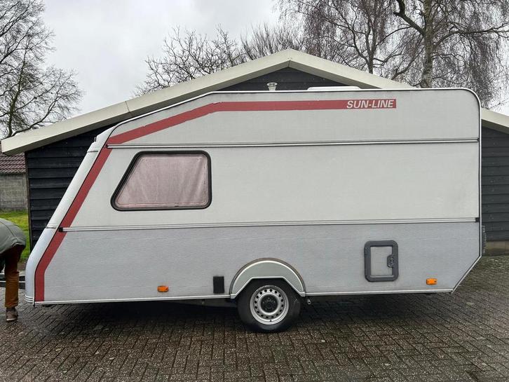 KIP caravan KS-41, Caravans en Kamperen, Caravans, Particulier, tot en met 3, 750 - 1000 kg, Treinzit, Kip, Omvormbare zithoek