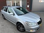 Skoda Octavia Combi 1.6 TDI Ambition Business Line / Navi /, Auto's, Skoda, Euro 5, Gebruikt, 4 cilinders, Origineel Nederlands