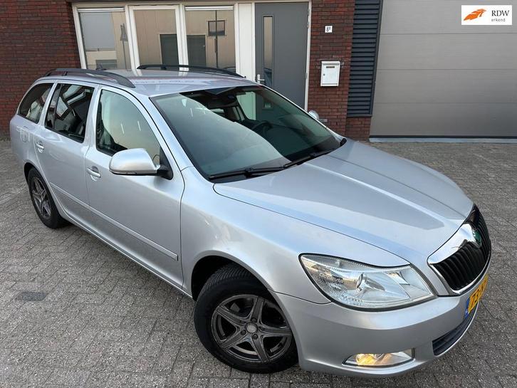 Skoda Octavia Combi 1.6 TDI Ambition Business Line / Navi /, Auto's, Skoda, Bedrijf, Te koop, Octavia, ABS, Airbags, Airconditioning