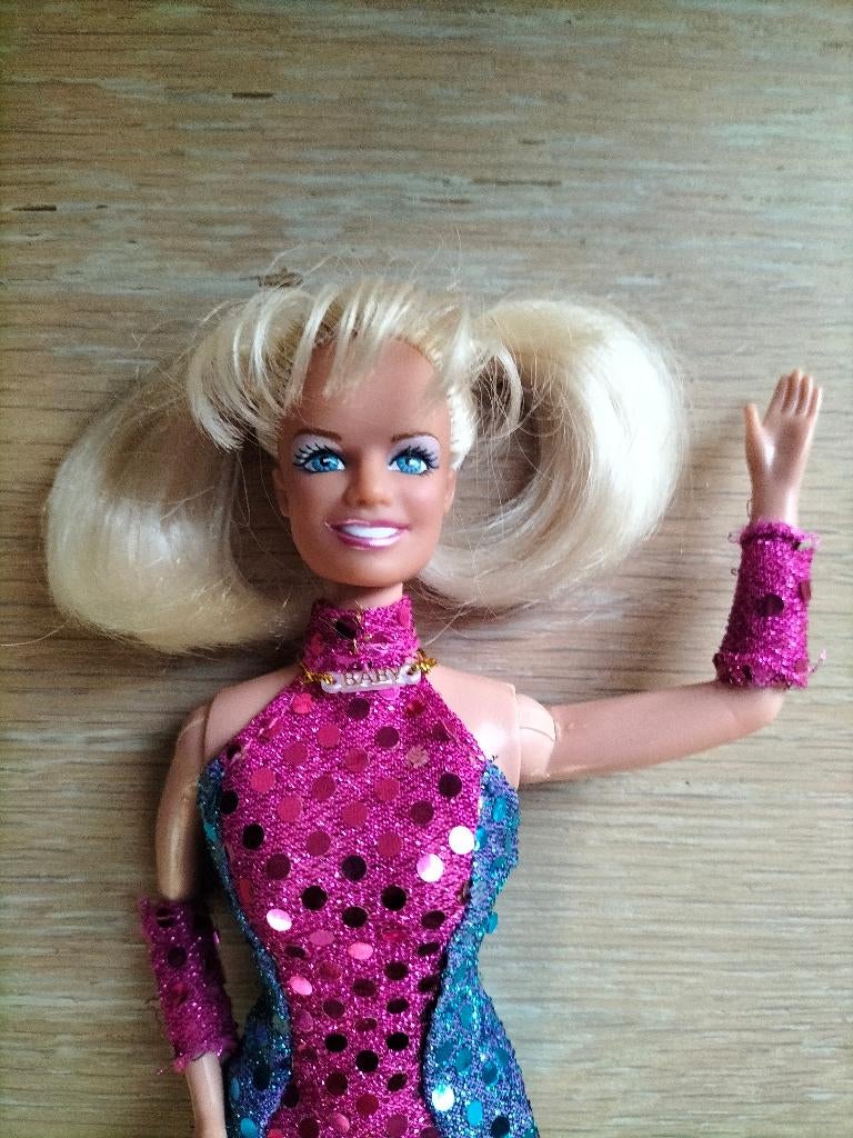 Spice Girls Baby Spice pop (Spice It Up!) inclusief outfits, Ophalen of Verzenden, Zo goed als nieuw, Overige typen