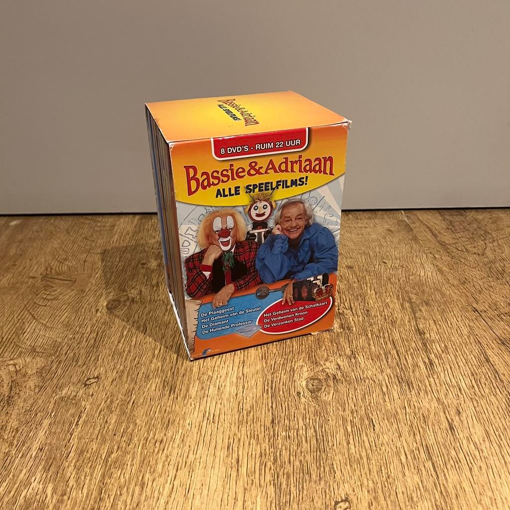 Bassie & Adriaan DVD Box – Alle Speelfilms (8 DVD’s), Cd's en Dvd's, Avontuur, Gebruikt, Alle leeftijden, Boxset