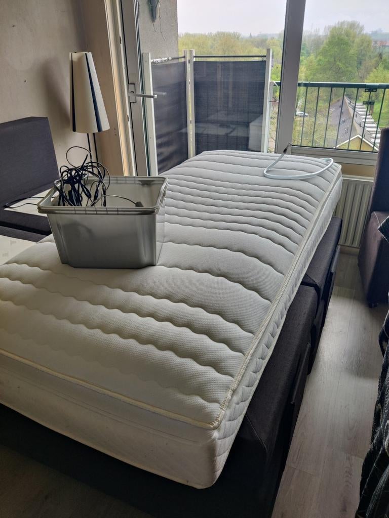 Luchtgeveerd matras 90x200, Huis en Inrichting, Ophalen