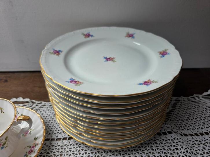 Borden roosje vergeetmijnietjes, Antiek en Kunst, Antiek | Servies los, Ophalen of Verzenden