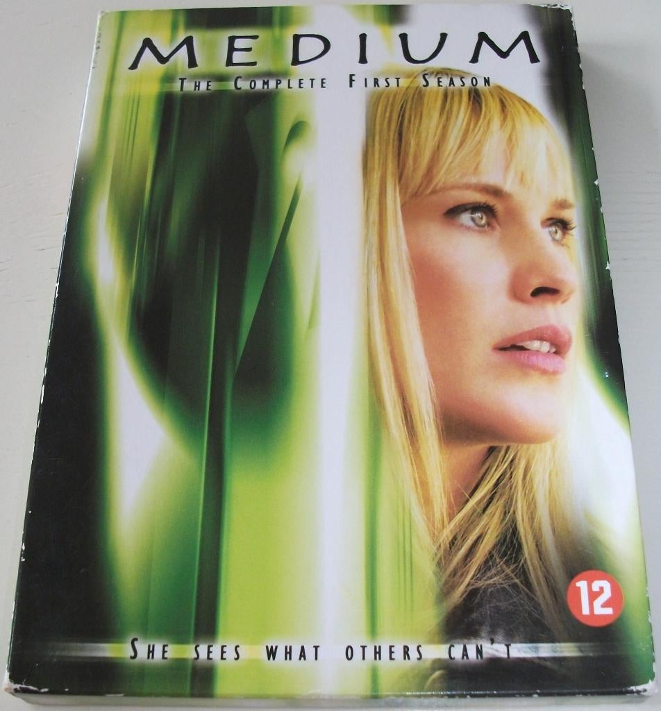 TV-Serie *** MEDIUM *** Seizoen 1, Vanaf 12 jaar, Ophalen of Verzenden, Zo goed als nieuw, Boxset
