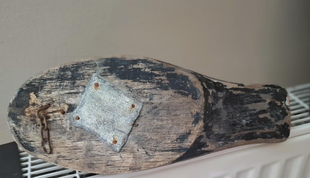 Oude Engelse lokeend op staander, Antiek en Kunst, Verzenden