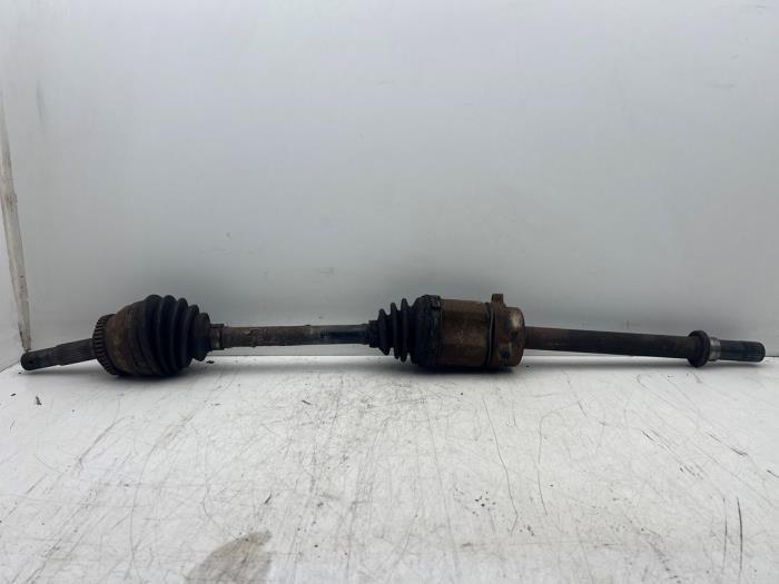 Aandrijfas rechts-voor van een Nissan Almera, Gebruikt, -, -, Ophalen of Verzenden